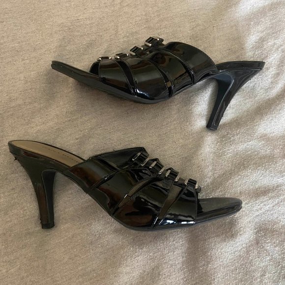 Dana Buchman Patent Leather Heels - Picture 2 of 3